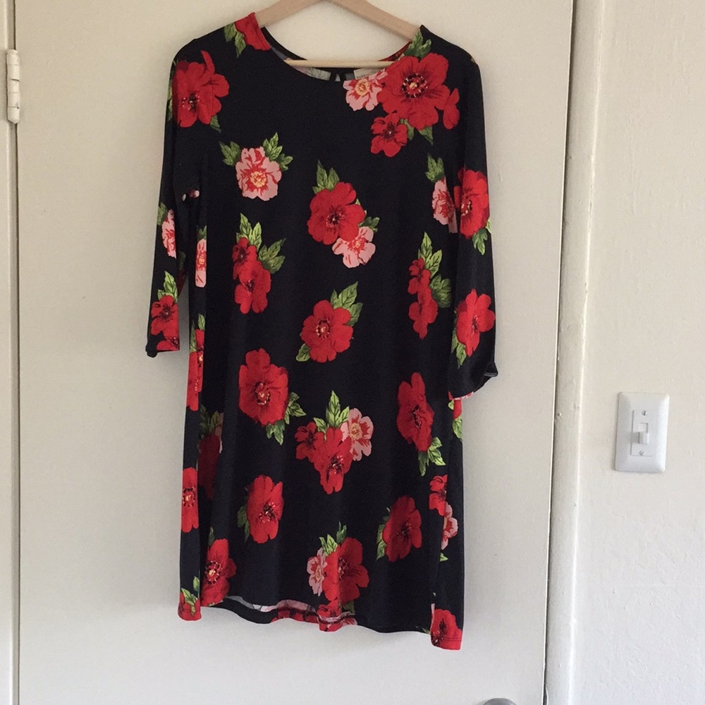 Floral shift dress